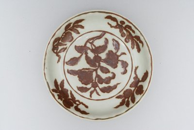 图片[2]-Colored flower and fruit plate with white sauce-China Archive